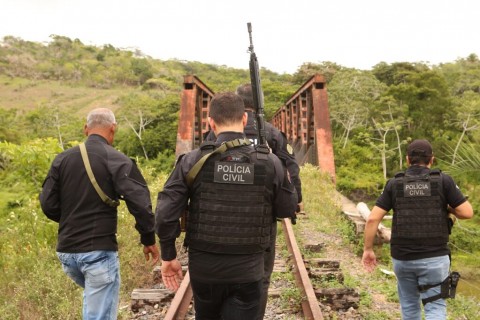 Ação conjunta entre as Polícias Civis de Sergipe e Alagoas resulta na prisão de foragido da Justiça