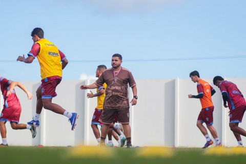 Itabaiana treina em dois períodos