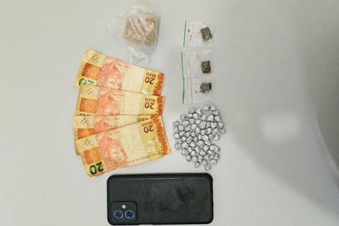 Polícia Civil prende homem em flagrante após denúncias de tráfico de drogas em Umbaúba