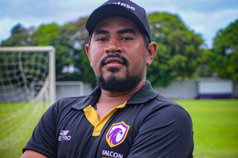 Falcon anuncia Leonardo Salles _como novo técnico do Sub-17