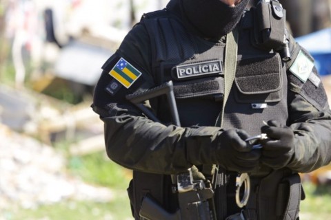Polícia Civil prende dupla suspeita de praticar estelionato contra uma idosa em Carmópolis