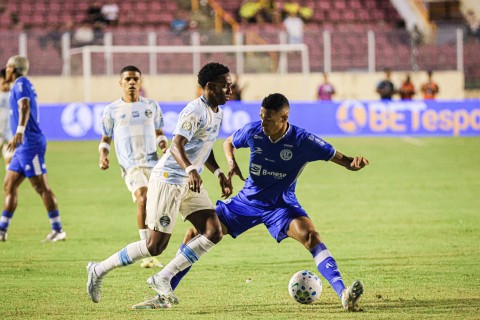 CONFIANÇA SE DESPEDE DA COPA DO BRASIL APÓS NOVA DERROTA PARA O GRÊMIO